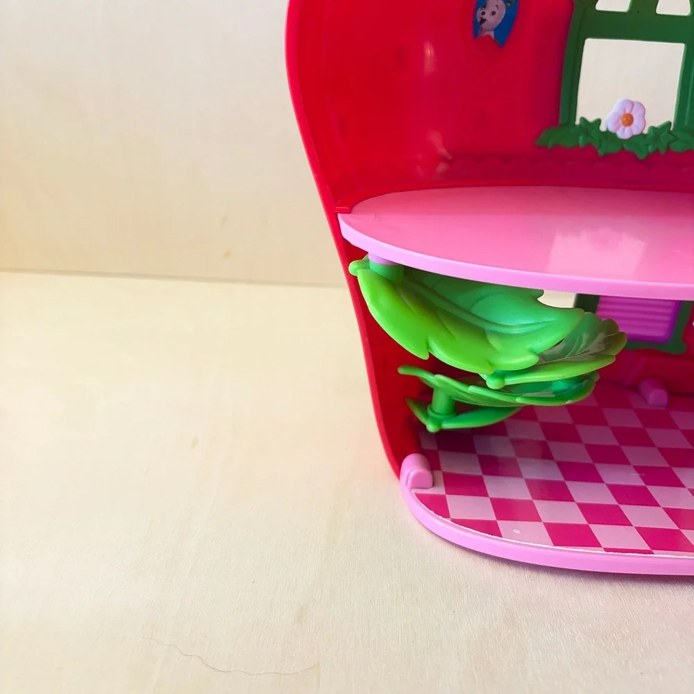 Strawberry Shortcake Bitty Berry Cafe Whirly Bird House Play Set Nostalgic